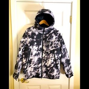 NWT Nike Downfill Insulated MENS Medium Winter Jacket. as seen on Ted Lasso S2E4